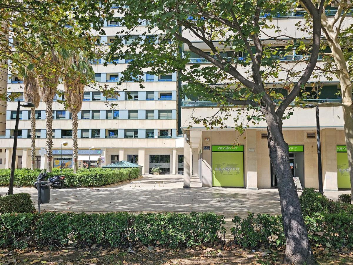 Apartamentos Las Ciencias B Valencia Luaran gambar