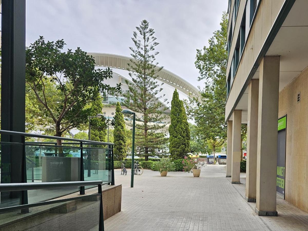Apartamentos Las Ciencias B Valencia Luaran gambar